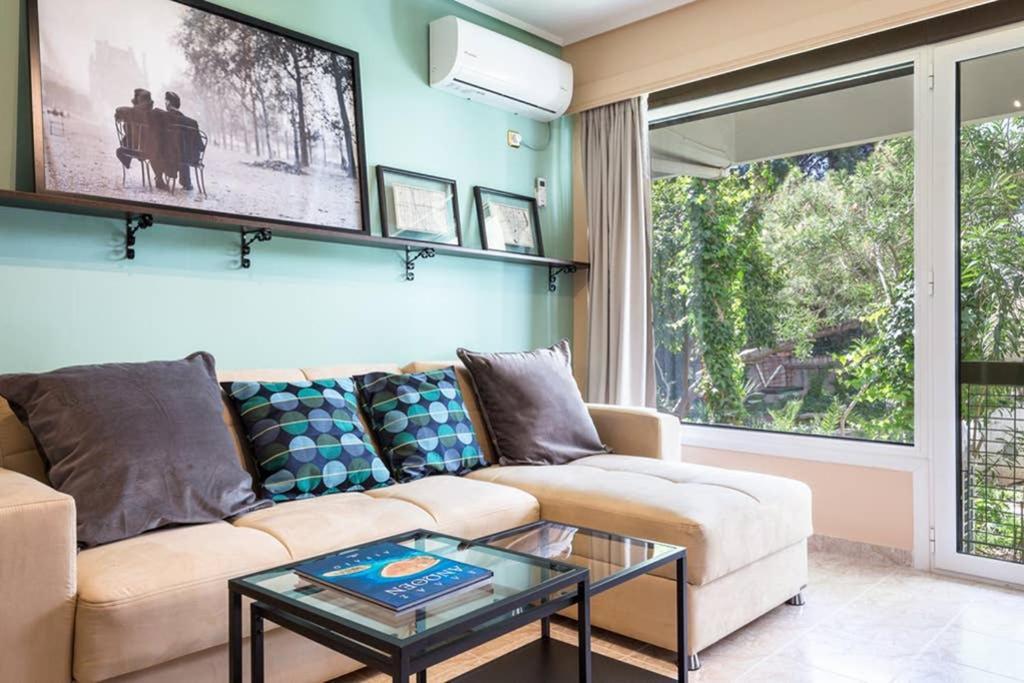 Sunny Apartment With 2 Bedrooms And Garden Glifada Exterior foto